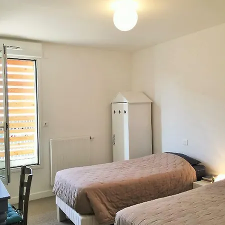 Meuble De Tourisme Classé, Climatisation, Pieds Dans L'eau