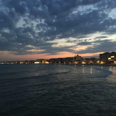Meuble De Tourisme Classé, Climatisation, Pieds Dans L'eau *