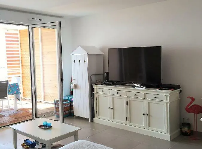 Meuble De Tourisme Classe, Climatisation, Pieds Dans L'eau Apartment *
