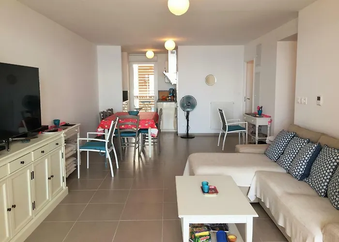 Meuble De Tourisme Classe, Climatisation, Pieds Dans L'eau Apartment *